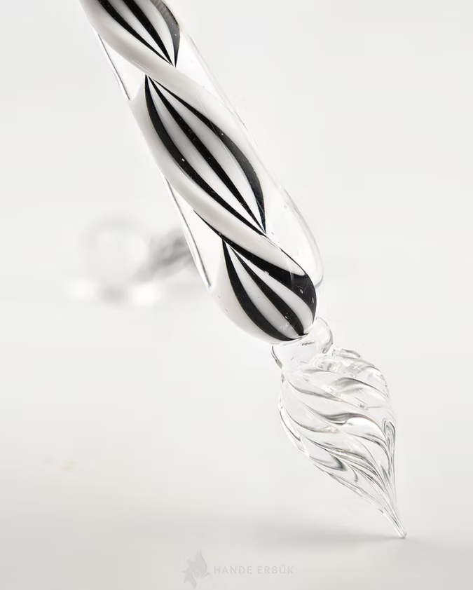 Twistline Cam Kalem - Beşiktaş