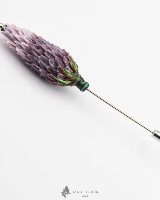 Lavanta Yaka İğnesi